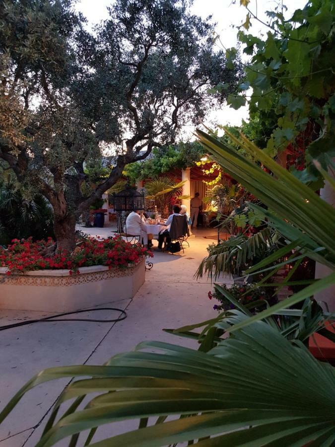 La Villa Majorelle ペルテュイ エクステリア 写真